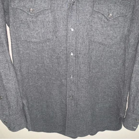Pendleton 100% Virgin Wool Plaid Grey Long Sleeve Western Style Snap  Up Shirt M - Picture 9 of 9